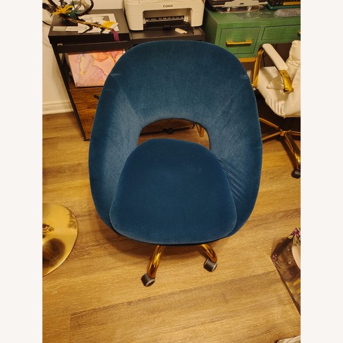 Used Doreen Velvet Modern Task Chair with Ergonomic Design for sale on AptDeco