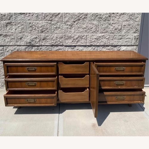 Used Vintage/Antique 9-Drawer MCM Dresser from 1970s for sale on AptDeco