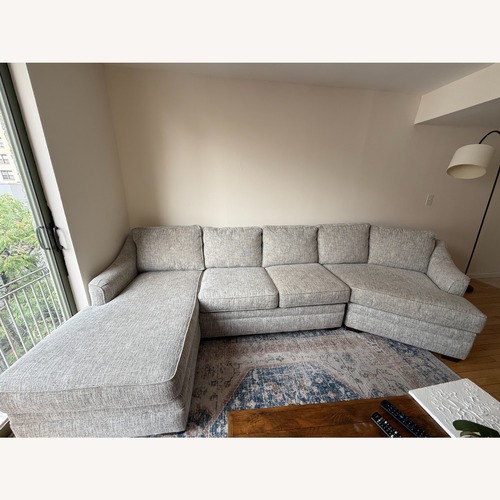 Used Raymour & Flanigan Light Gray Cotton 3+ Piece Sectional for sale on AptDeco