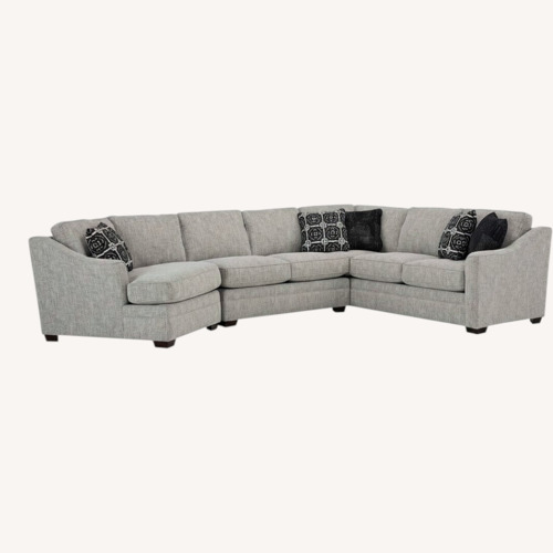 Used Raymour & Flanigan Light Gray Cotton 3+ Piece Sectional for sale on AptDeco