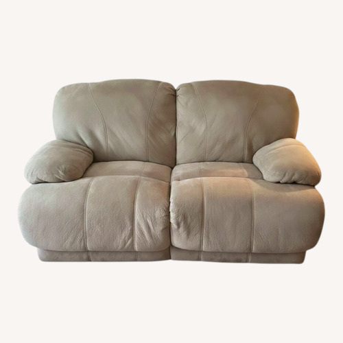 Used Reclinable Sofa for sale on AptDeco