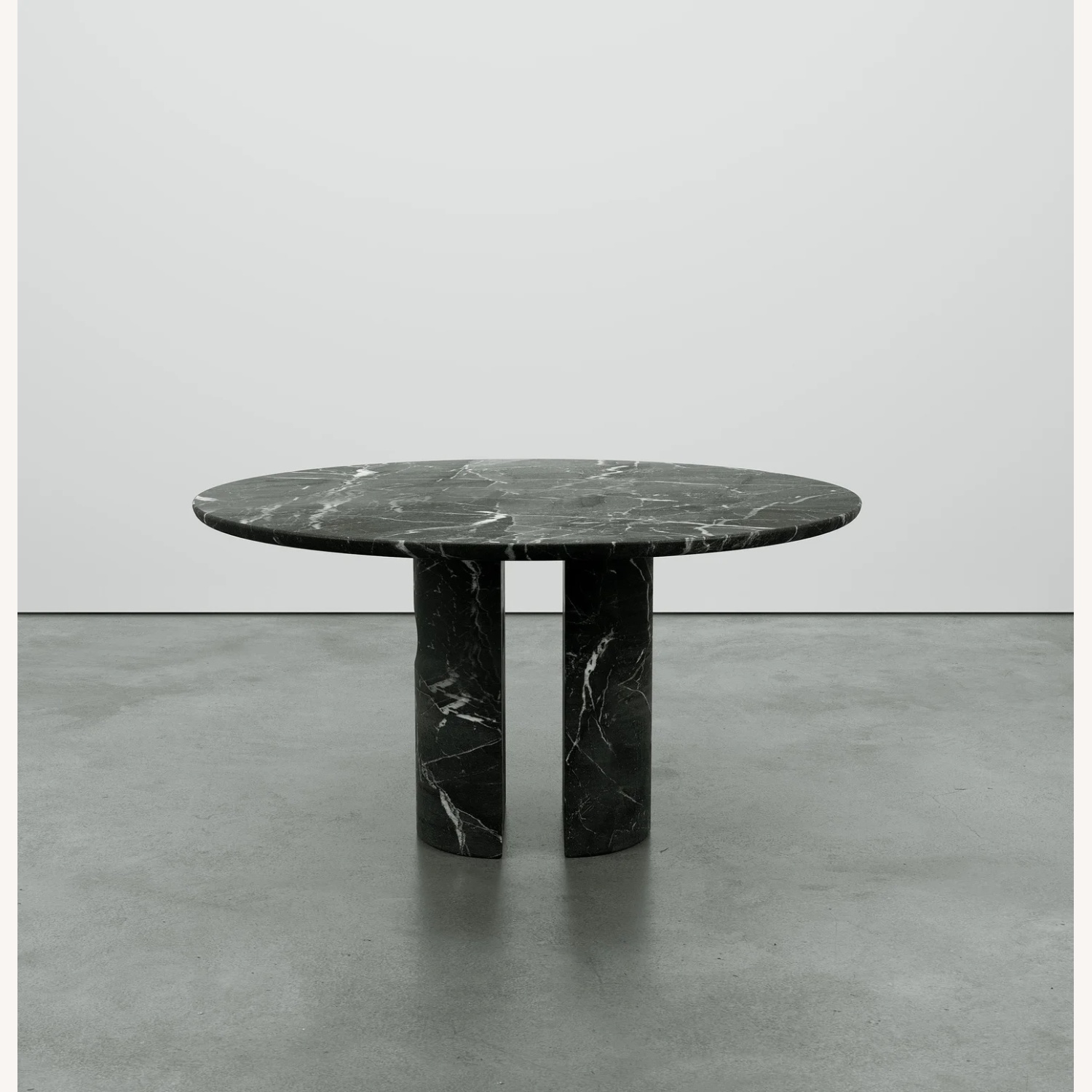 Circular 52-inch Black Marble Meta Dining Table - image-8