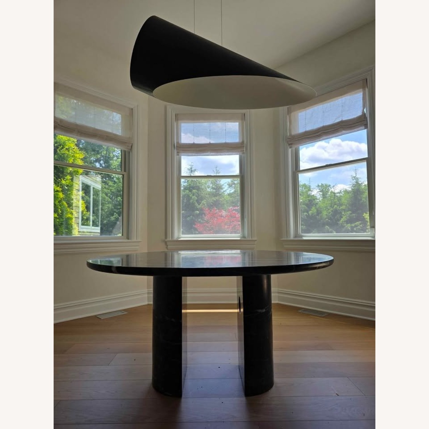 Circular 52-inch Black Marble Meta Dining Table - image-4