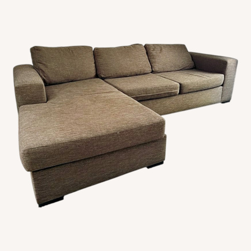 Used Spacious 3-Seat Sectional W Chaise for sale on AptDeco