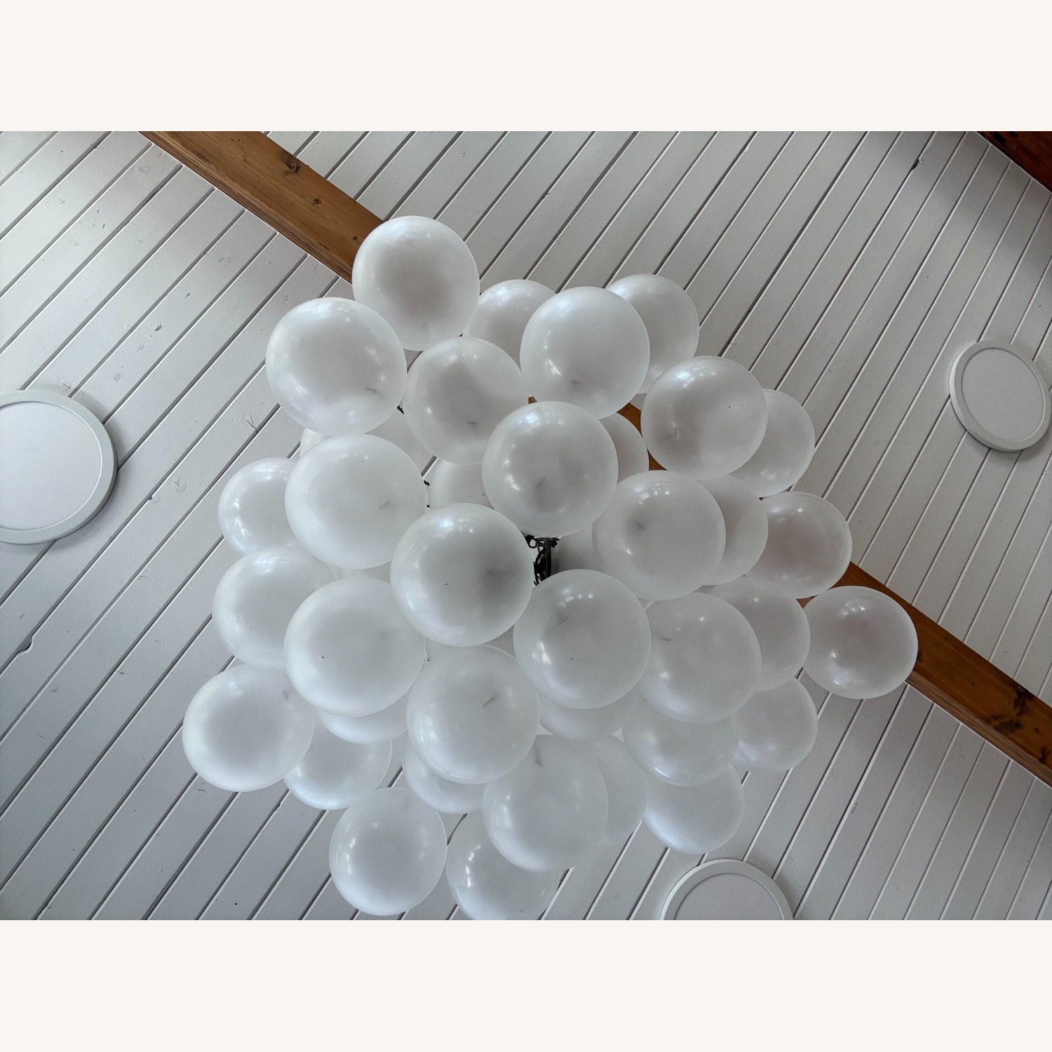 Cloud 31 Apparatus Chandelier - image-3