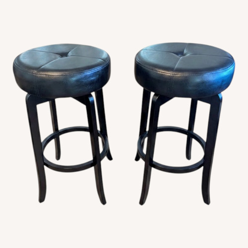 Used Hillsdale Furniture Swivel Bar Stools for sale on AptDeco