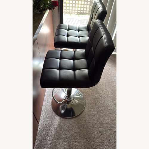 Used Chair Set for sale on AptDeco