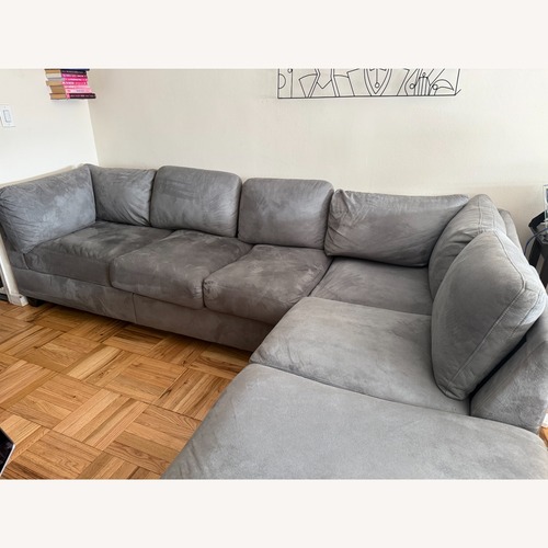 Used Raymour & Flanigan Malone Light Gray 2 Piece Sectional for sale on AptDeco