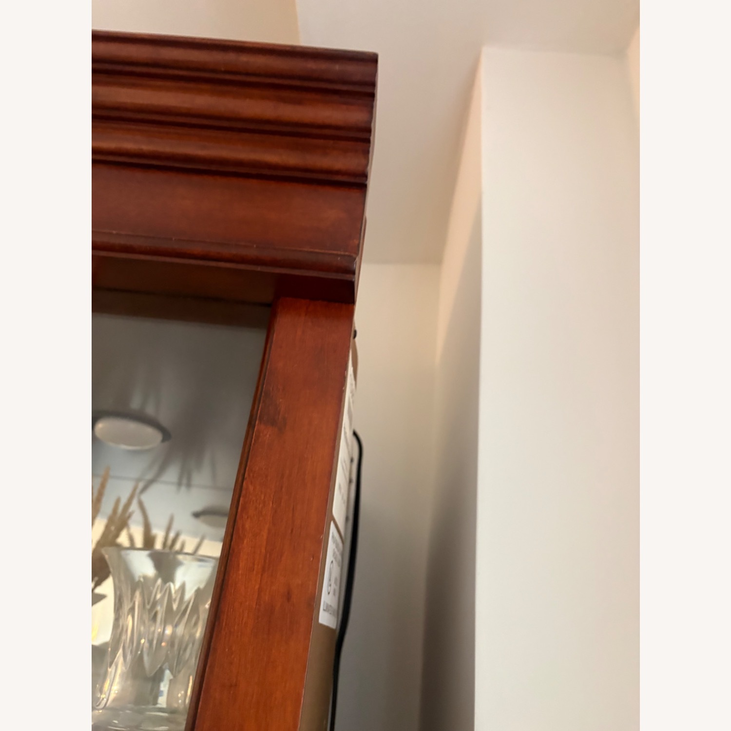 Pulaski Rounded Corner Curio Cabinet - image-16