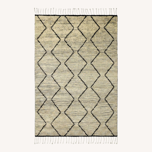 Used Armadillo Nala Hand-Knotted Wool Rug 6.7' x 9' for sale on AptDeco