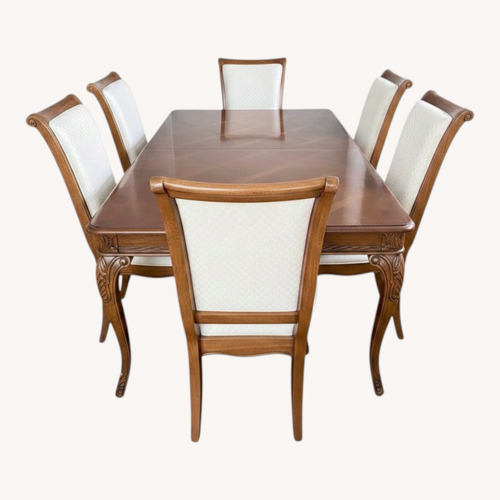 Used Thomasville Furniture Industries Wood Dining Set for sale on AptDeco
