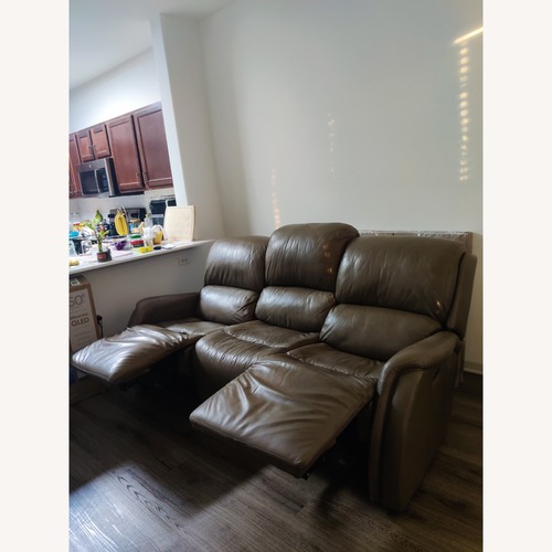 Used Havertys 3 Seater Power Recliner Leather Sofa for sale on AptDeco