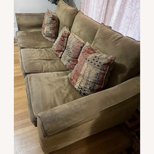 Used Comfortable Affordable Quality Couch for sale on AptDeco