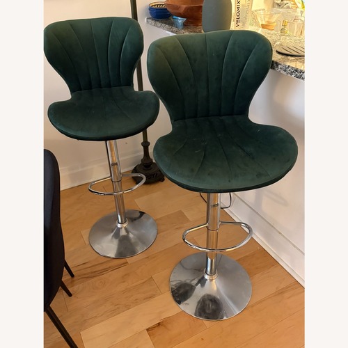 Used Wayfair Swivel Adjustable Height Counter Stools for sale on AptDeco