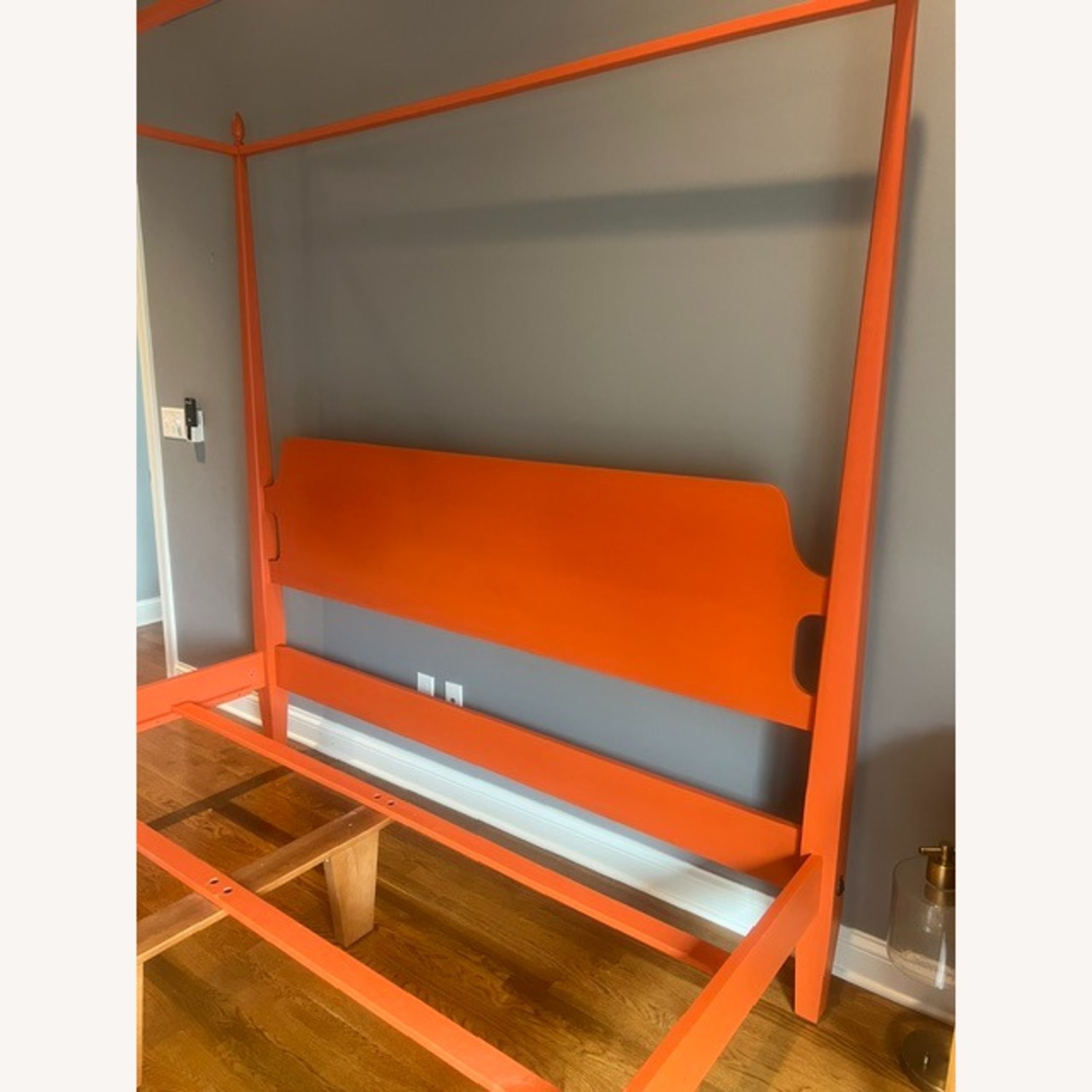 Ethan Allen Barrett Poster Orange King Bed  - image-4