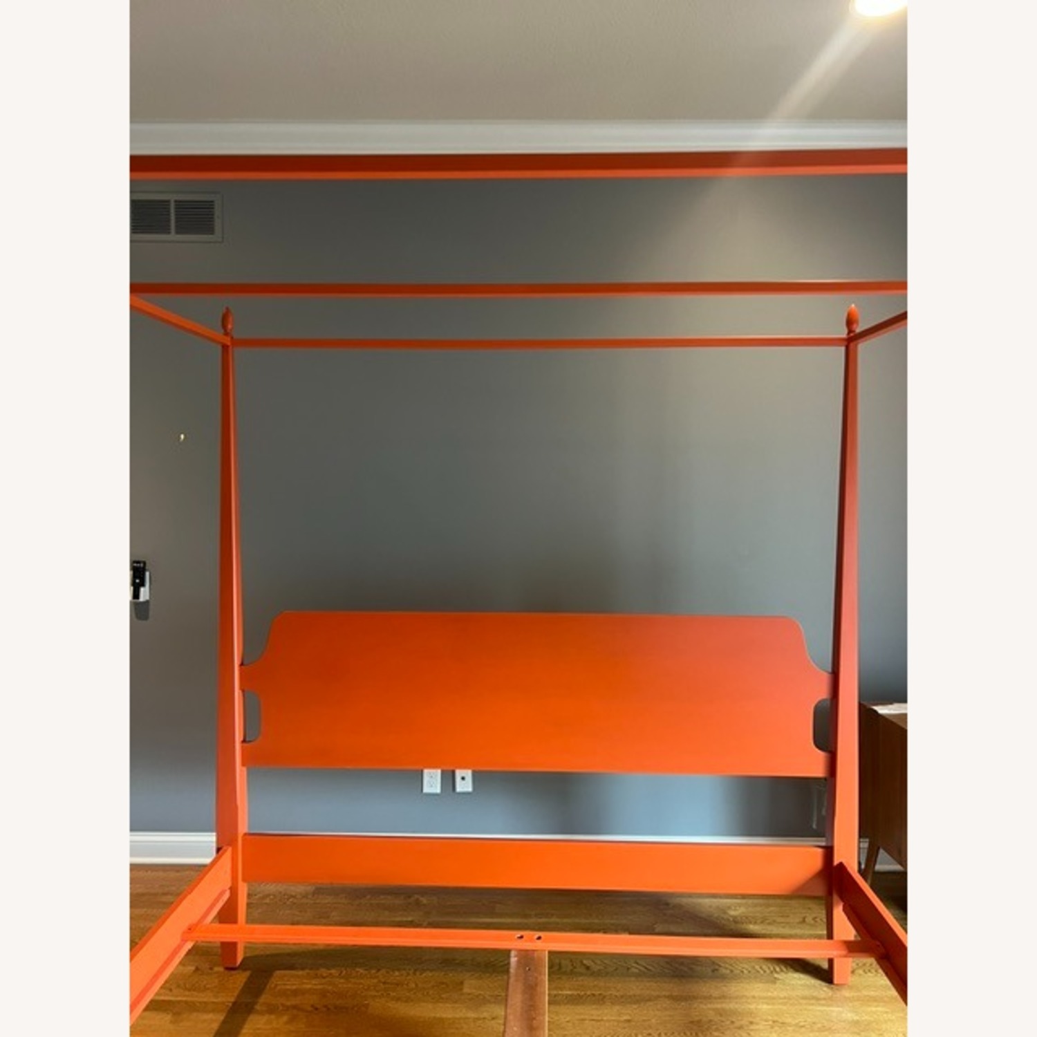 Ethan Allen Barrett Poster Orange King Bed  - image-2