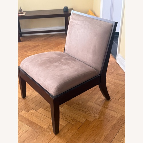 Used  Chairs  for sale on AptDeco