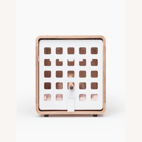 Used Fable Signature Dog Crate Small for sale on AptDeco