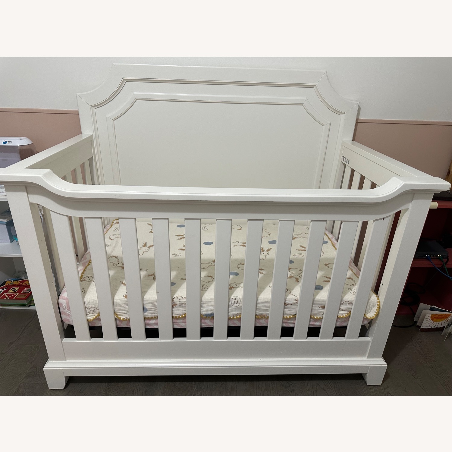 DaVinci Chloe 4-in-1 Convertible Crib - image-2