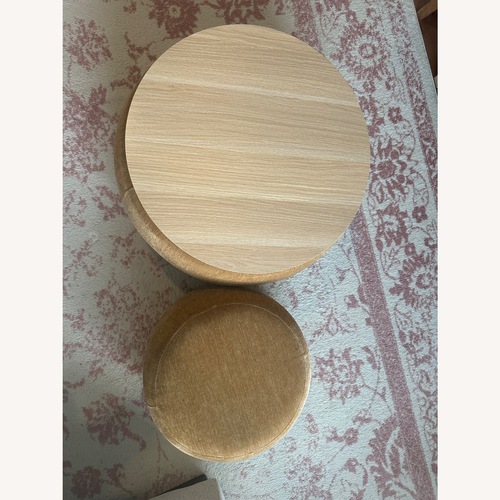 Used Wayfair Round Storage Ottoman, 2 In 1 Function for sale on AptDeco
