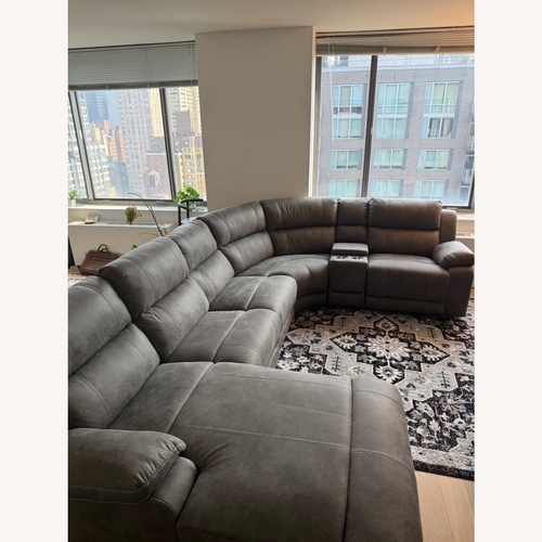 Used Raymour & Flanigan Kerridon Dark Gray 6 Piece Sectional for sale on AptDeco