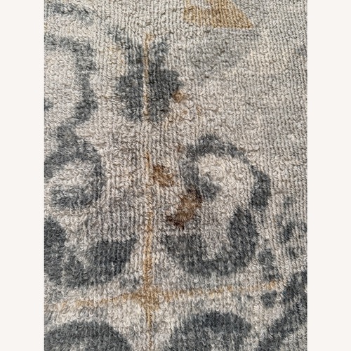 Used Pottery Barn Talia Wool Area Rug 9' x 12' for sale on AptDeco
