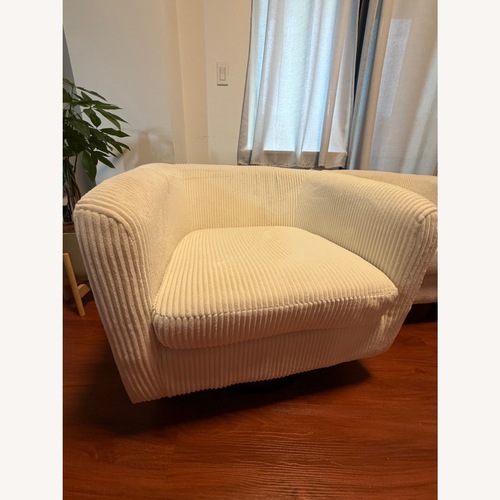 Used Wayfair Accent Chairs for sale on AptDeco