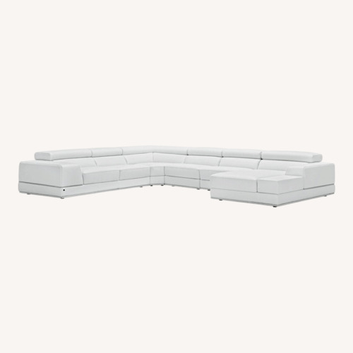 Used Zuri Wynn Sectional for sale on AptDeco