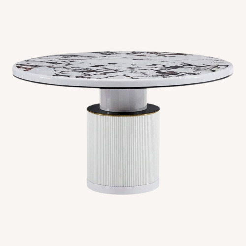 Used Raymour & Flanigan White Lacquer Dining Table for sale on AptDeco