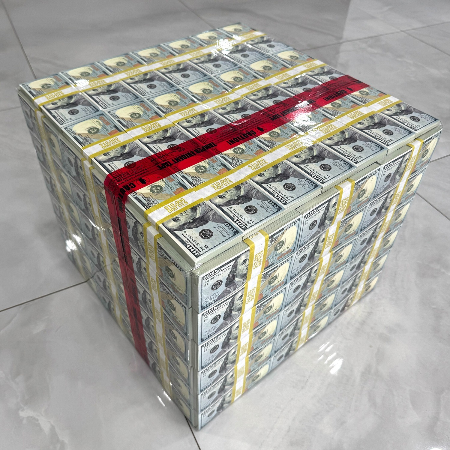 Benjamin Prop Money Stack Table - image-2
