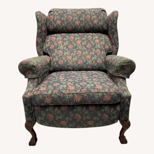 Used Vintage/Antique Armchair Recliner for sale on AptDeco