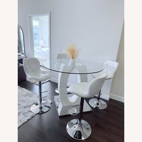 Used Modern White Sculptural Glass Dining Table Set  for sale on AptDeco