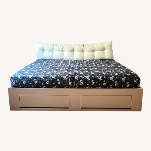 Used Vintage Kids Bed / Daybed with Drawers for sale on AptDeco