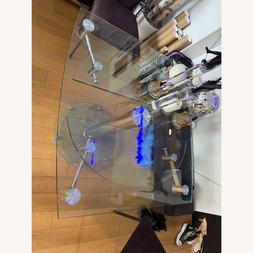Used Expandable Glass Dining Table for sale on AptDeco