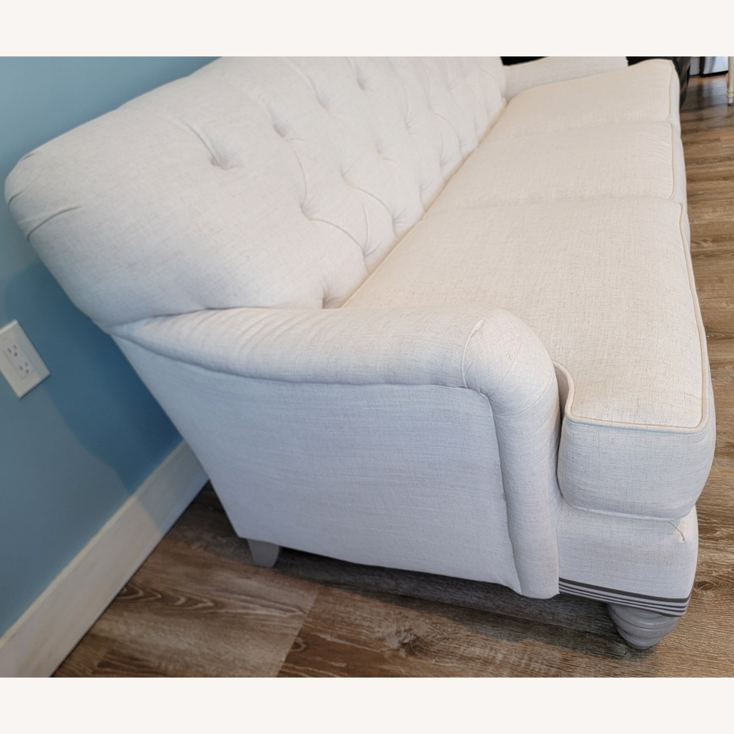 Beautiful Tufted-Back Sofa, 88" Long, 36" Deep - image-2