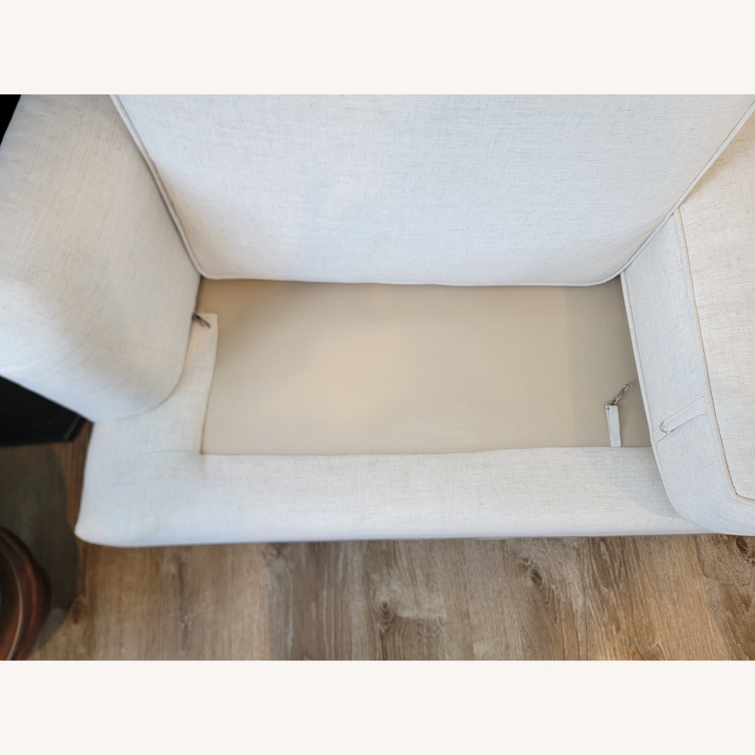Beautiful Tufted-Back Sofa, 88" Long, 36" Deep - image-4