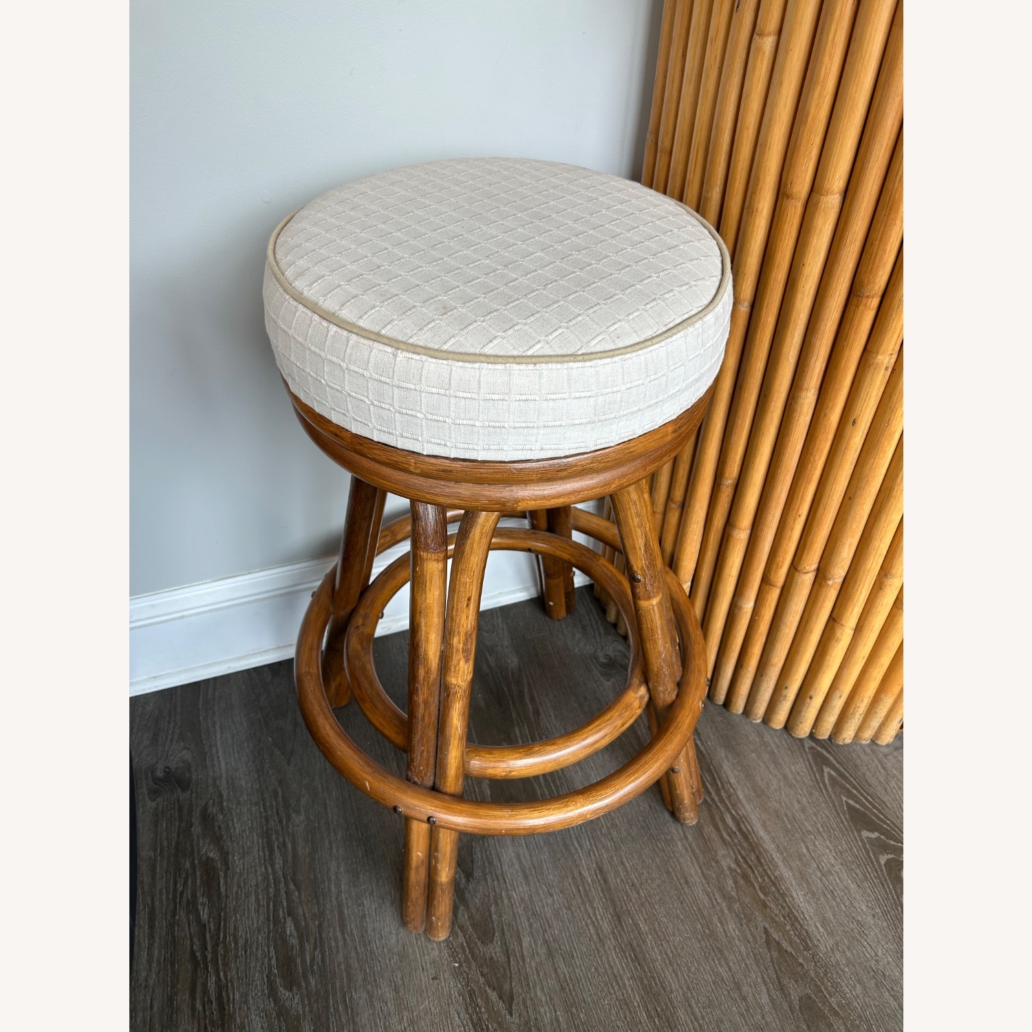 Vintage/Antique Light Brown Bar - image-3