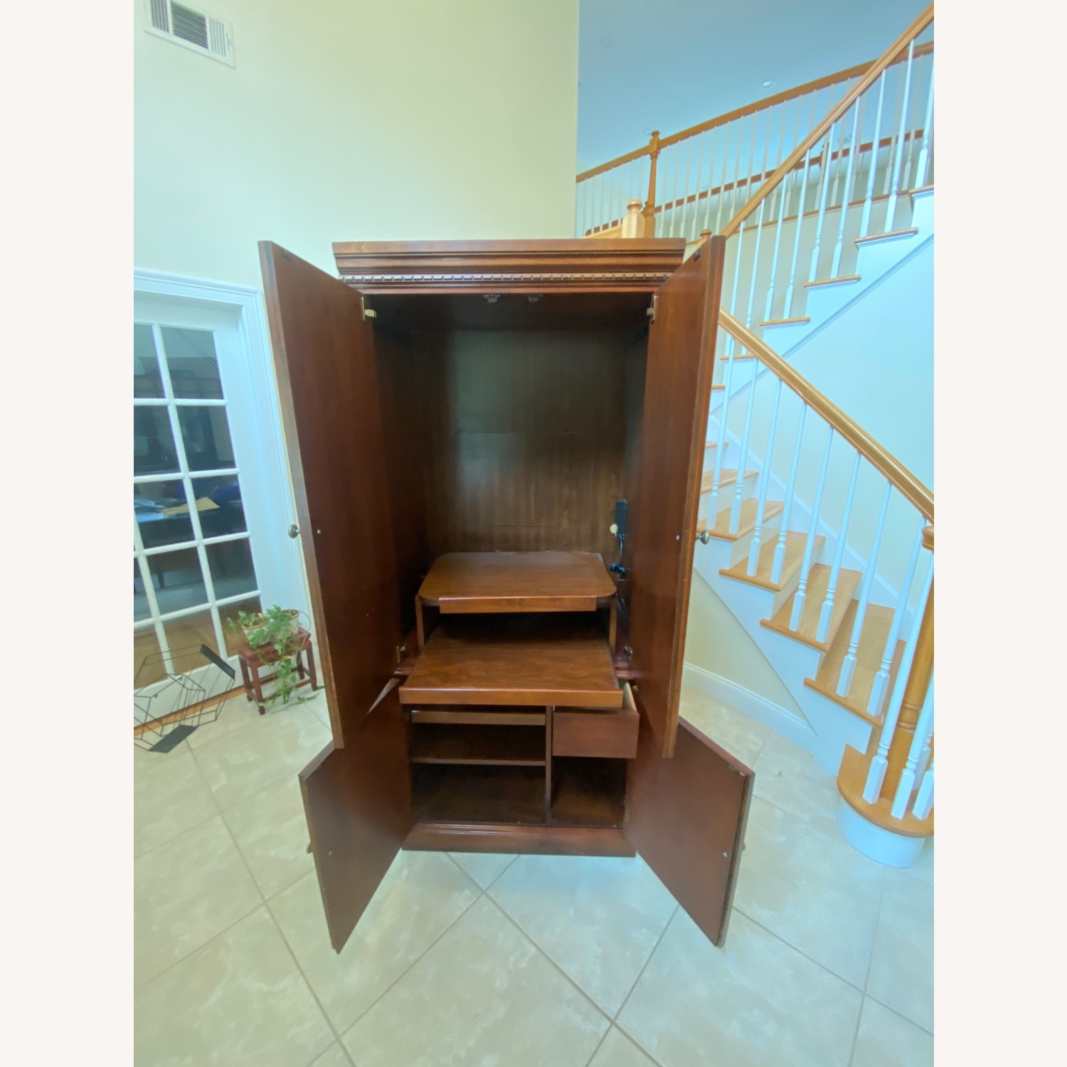 Queen Ann Style Solid Wood Entertainment Armoire - image-2