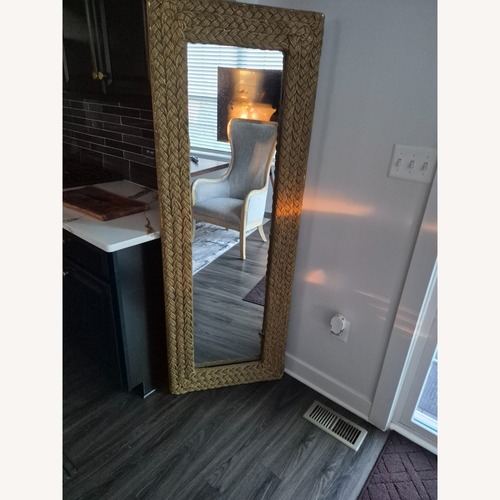 Used Mirror for sale on AptDeco