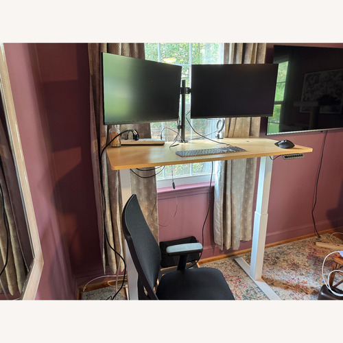 Used SitOnIt Switchback WFH Height Adjustable Desk for sale on AptDeco