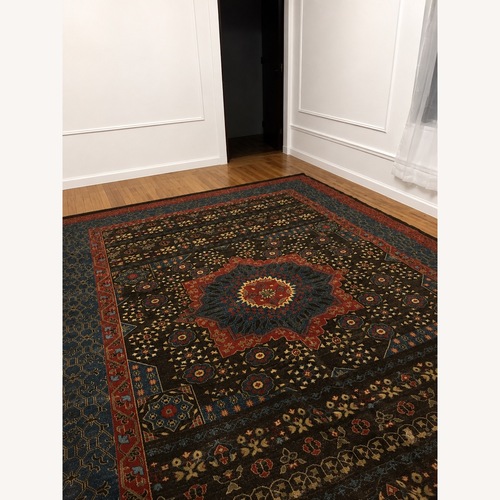 Used Safavieh Mahal Collection Area Rug for sale on AptDeco