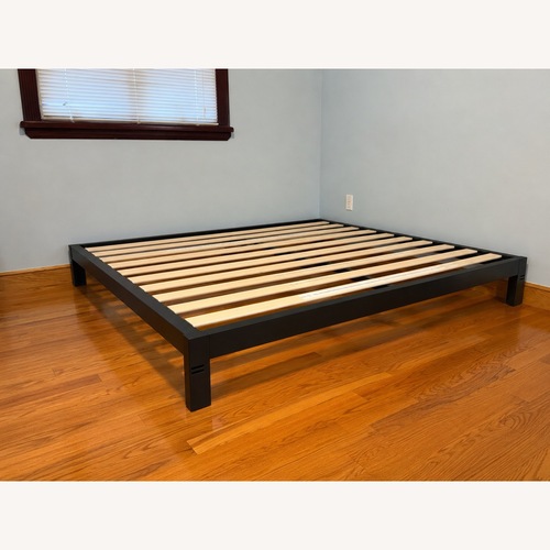 Used ZINUS Arnav Queen Metal Platform Bed Frame for sale on AptDeco