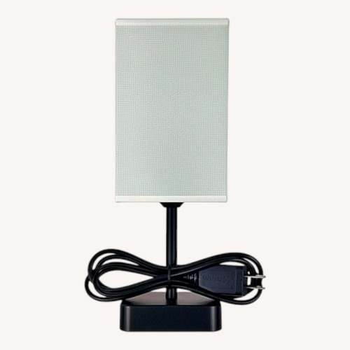 Used White Wicker Table Lamp for sale on AptDeco