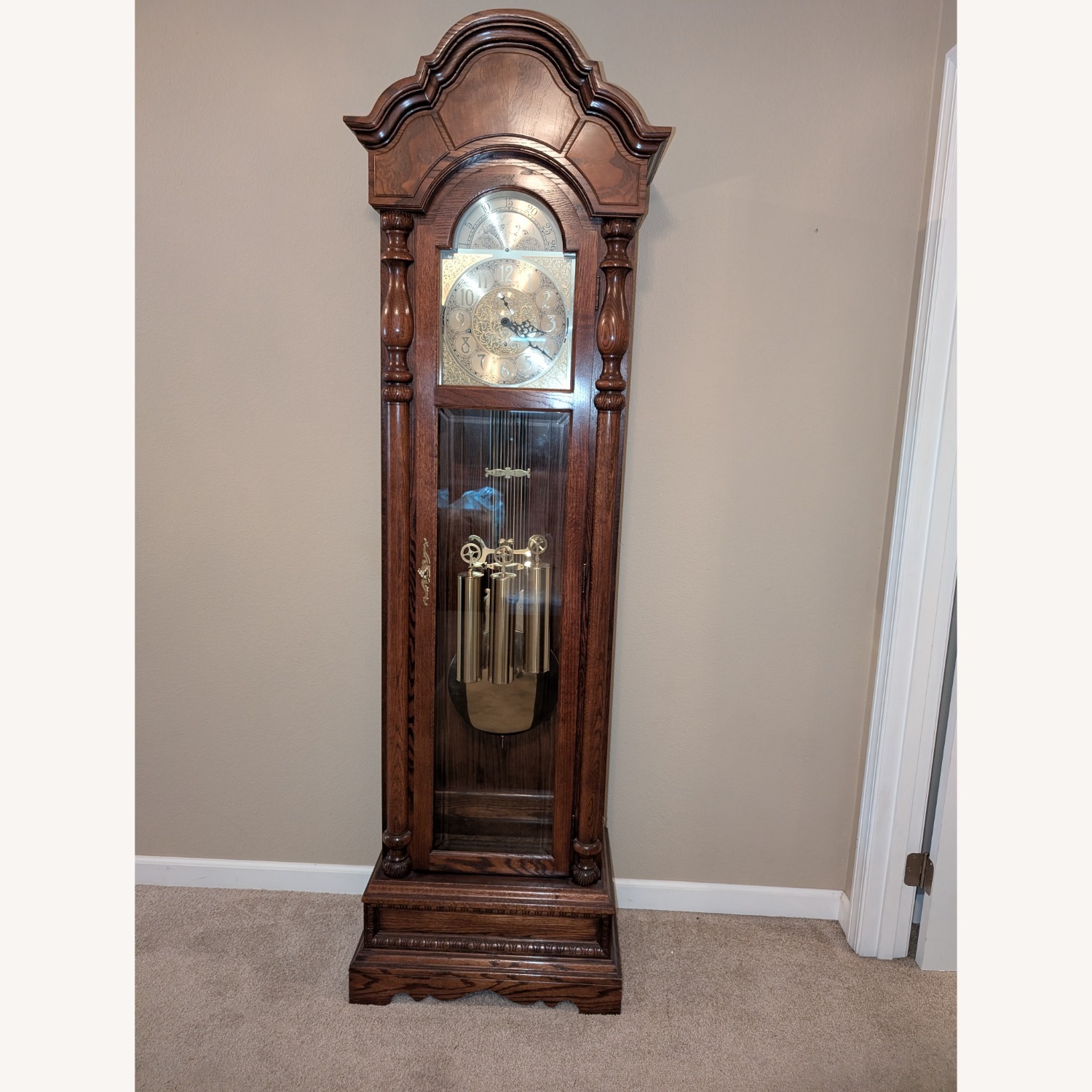 Vintage/Antique Dark Brown Wood Décor - image-6