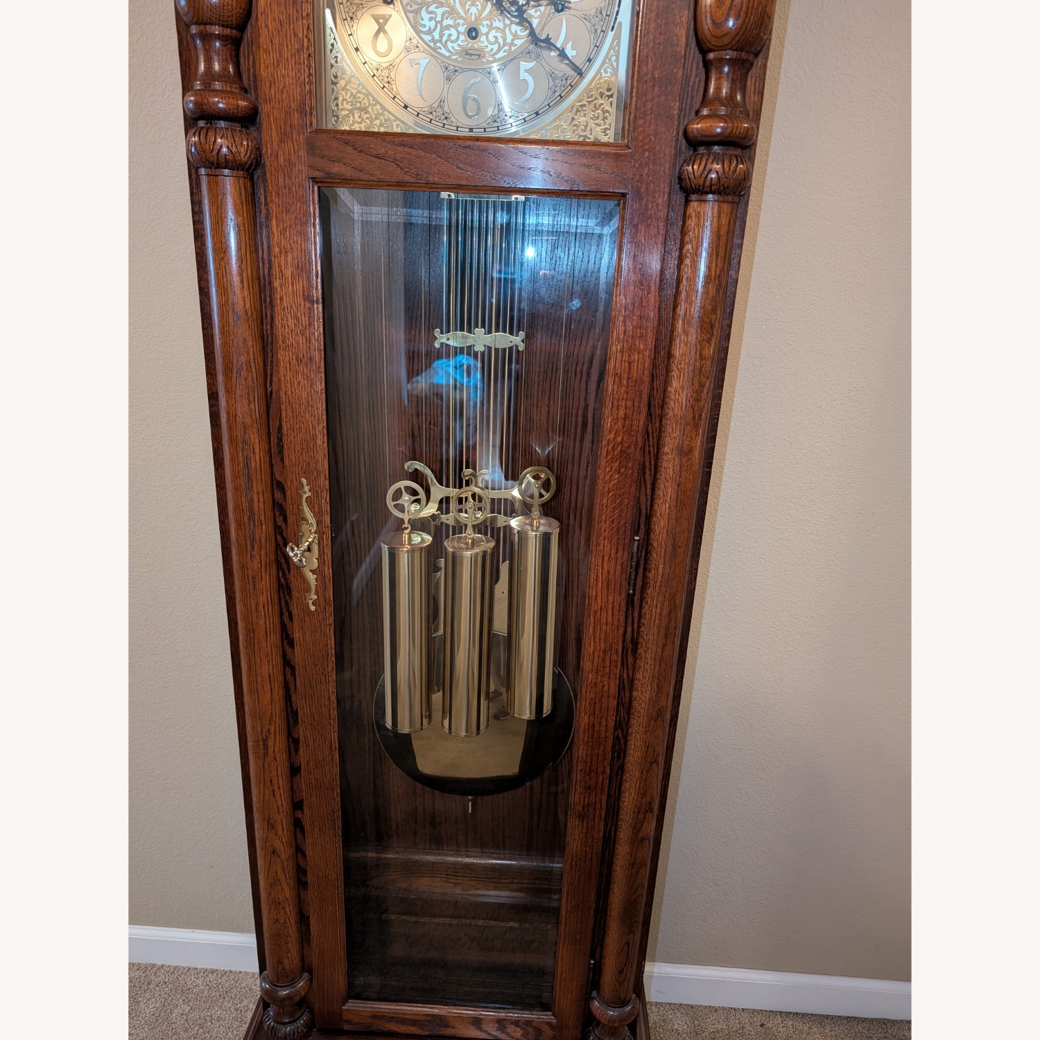 Vintage/Antique Dark Brown Wood Décor - image-2