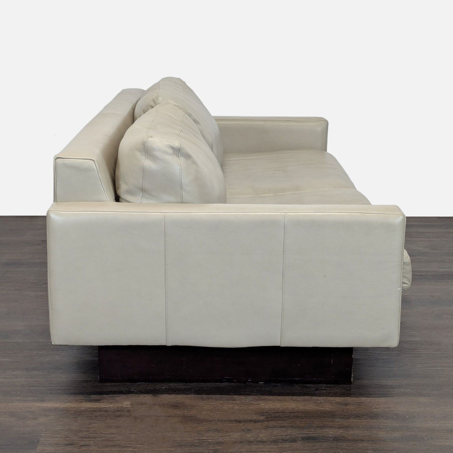 Room and Board Pierson 3-Seat Modern Leather Sofa - image-3