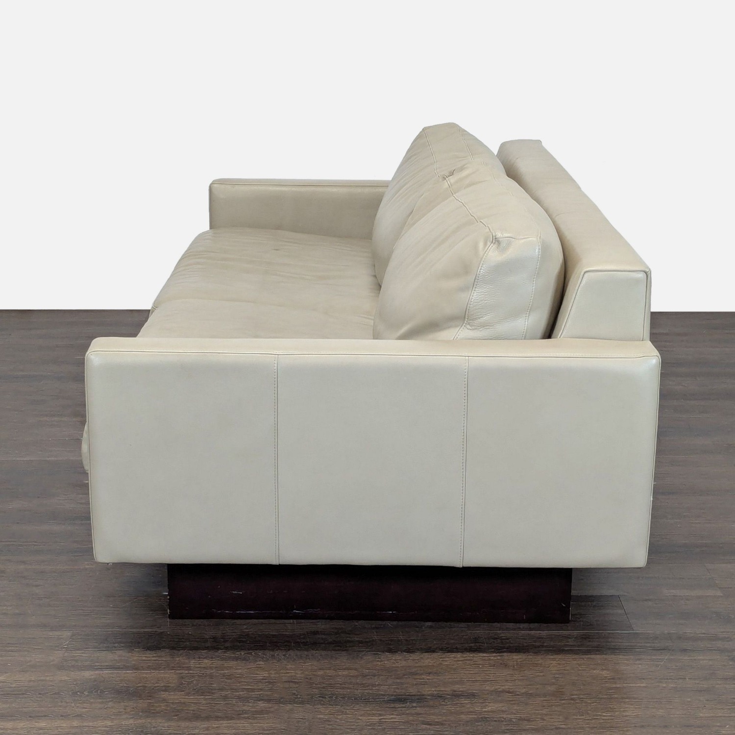 Room and Board Pierson 3-Seat Modern Leather Sofa - image-5