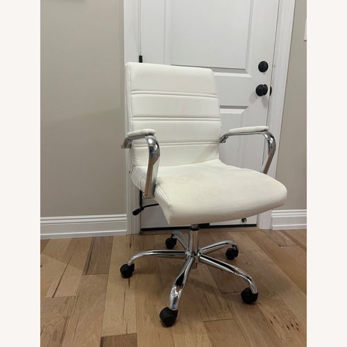 Used Flash Furniture Mid-Back White LeatherSoft Executive Swivel Office Chair for sale on AptDeco