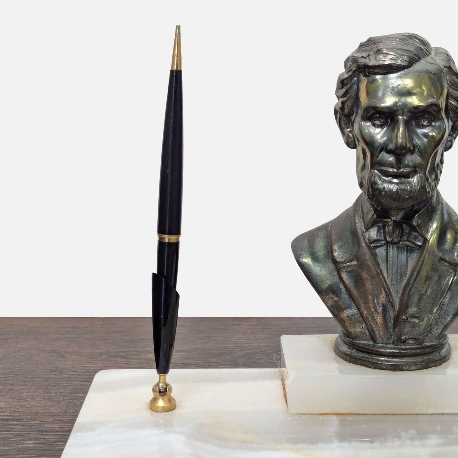 Vintage Marble Pen Set with Lincoln Bust - image-4