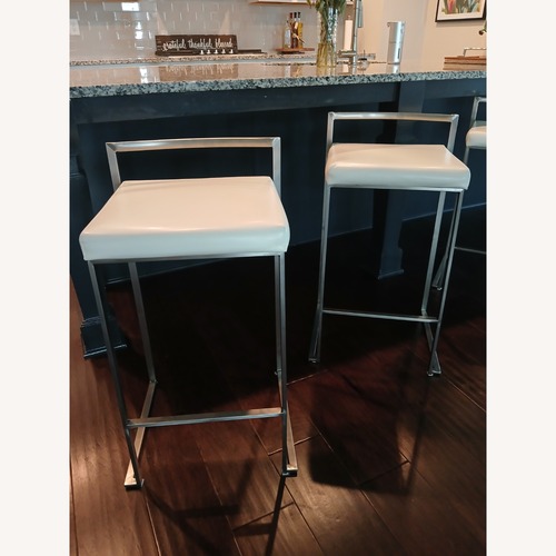 Used Countertop Barstools for sale on AptDeco
